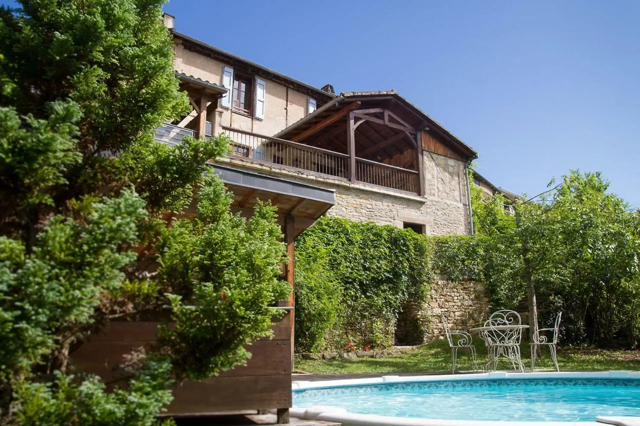 Belle Maison De Maitre Avec Piscine Et Jardin Au Bord D'Un Village Medieval Caylus