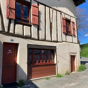 Hébergement de vacances Chez Stella 1 Piece Canape Lit Deux Personnes, Cuisine, Sdb Separee, Caylus